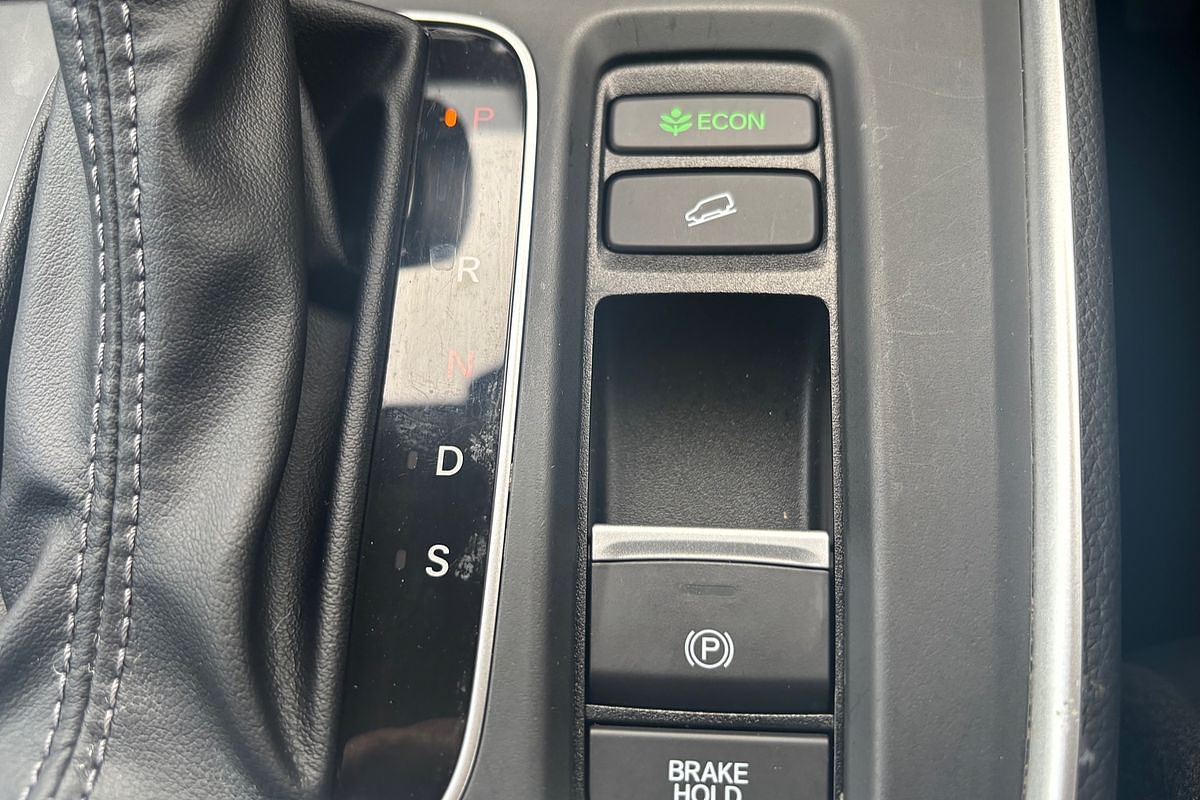 2023 Honda CR-V VTi LX RS