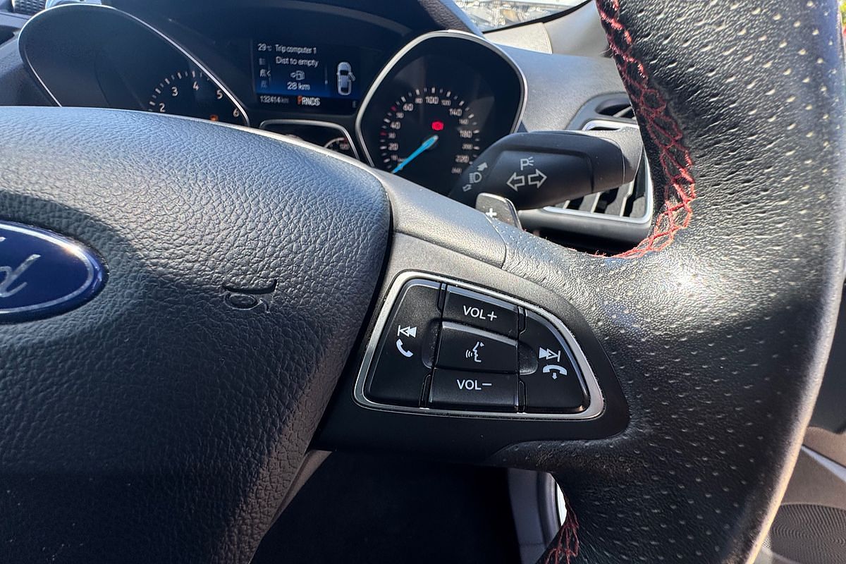 2019 Ford Escape ST-Line ZG