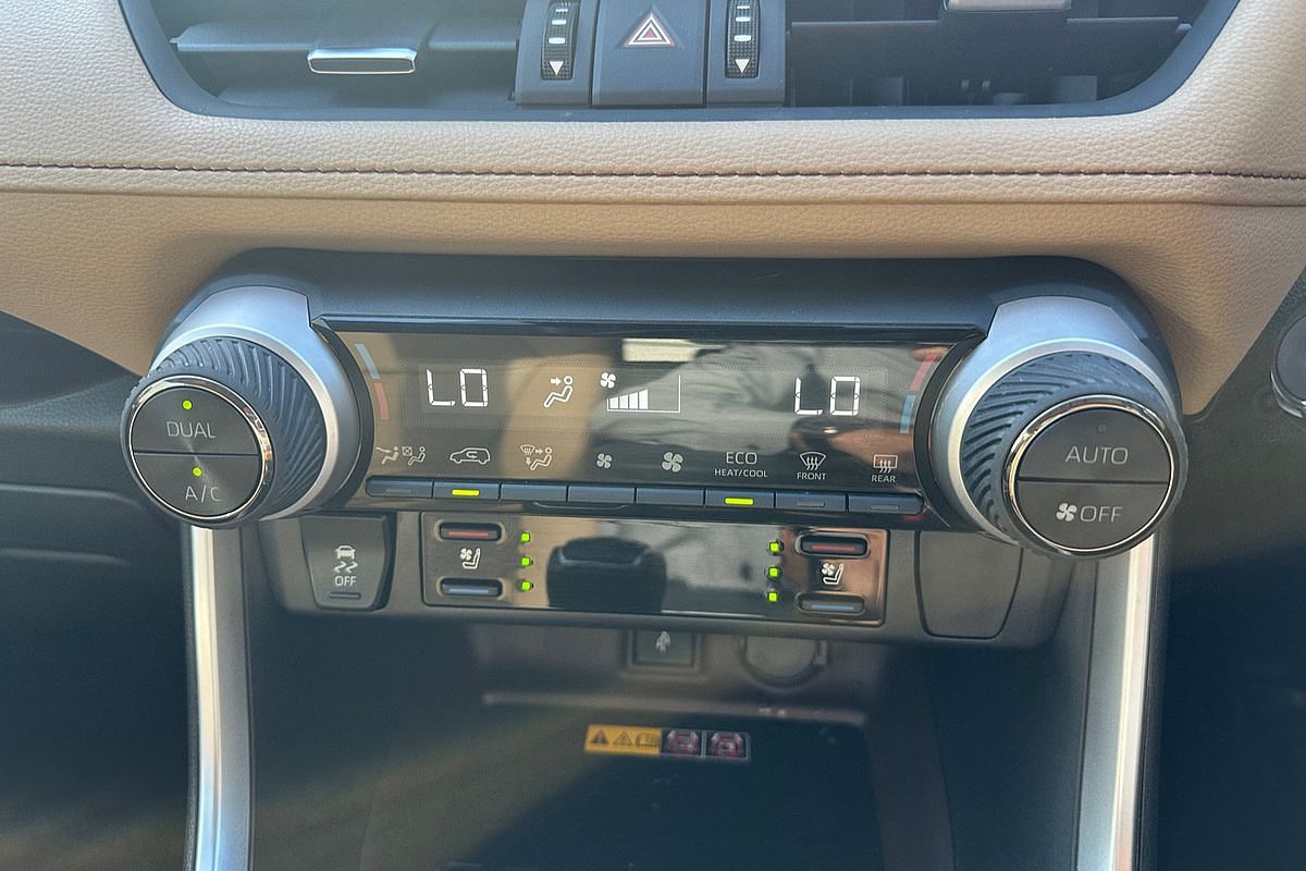 2022 Toyota RAV4 Cruiser AXAH52R