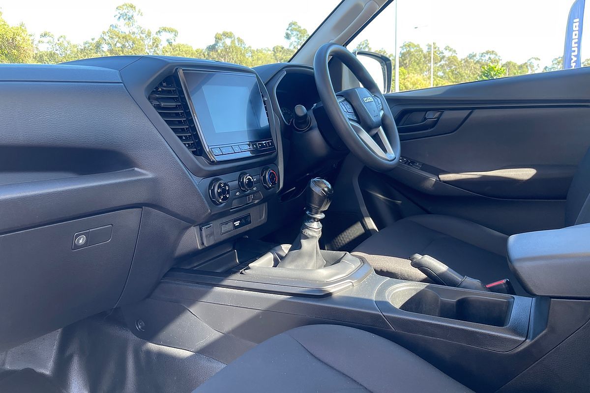2022 Isuzu D-MAX SX High Ride  Rear Wheel Drive