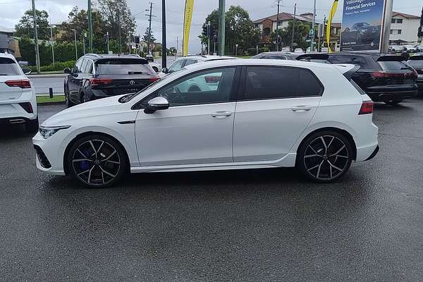 2024 Volkswagen Golf R 8