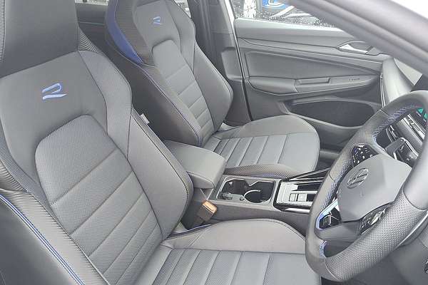 2024 Volkswagen Golf R 8