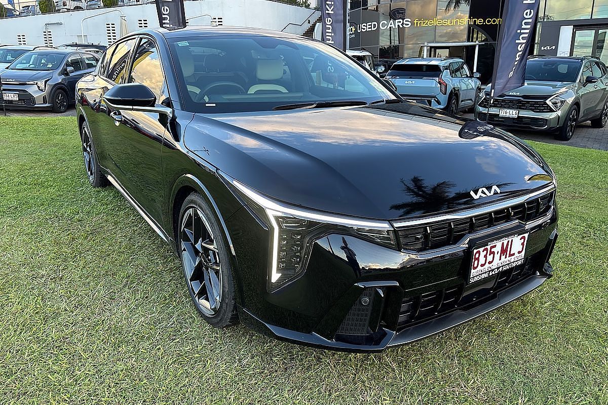 2025 Kia K4 GT-Line CL4m