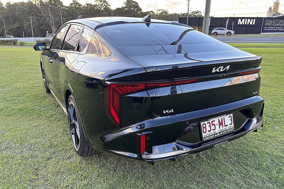 2025 Kia K4 GT-Line CL4m