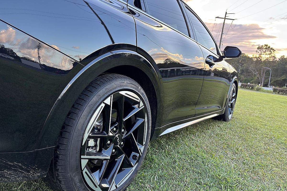 2025 Kia K4 GT-Line CL4m