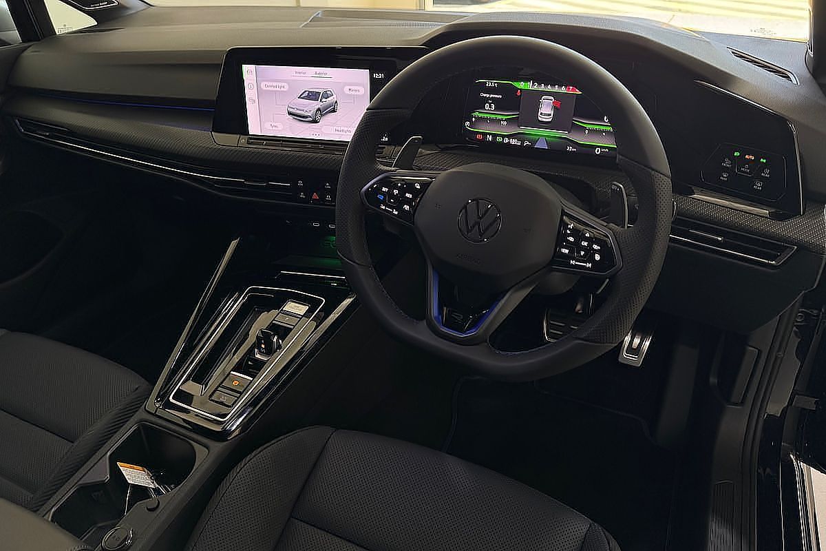 2024 Volkswagen Golf R 8