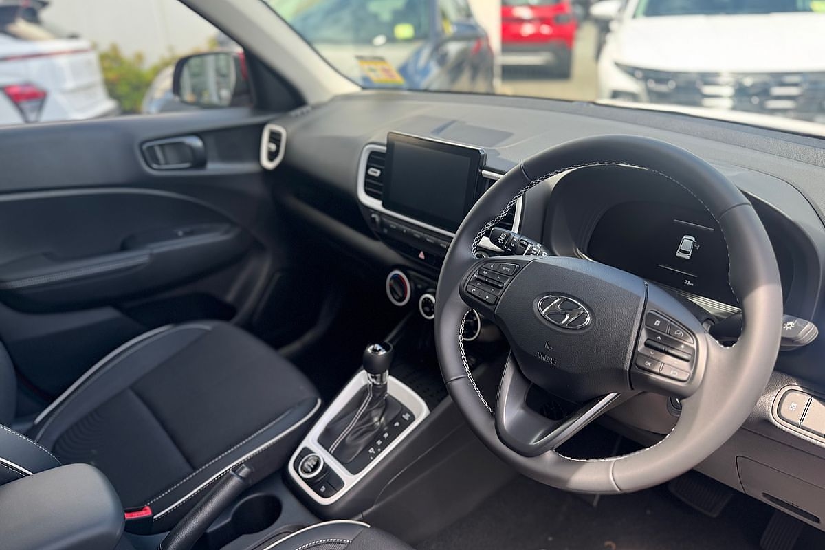 2024 Hyundai Venue Active QX.V5