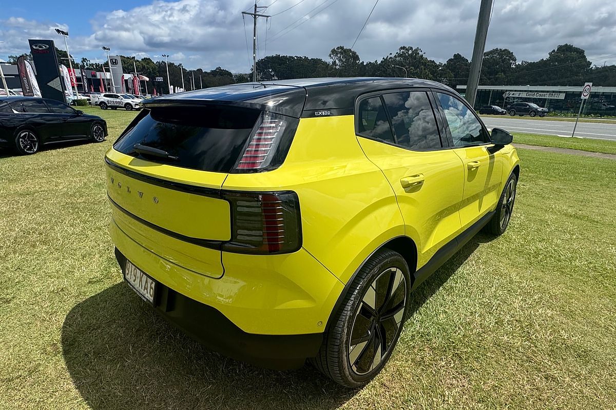 2023 Volvo EX30 Single Motor Extended Range Plus