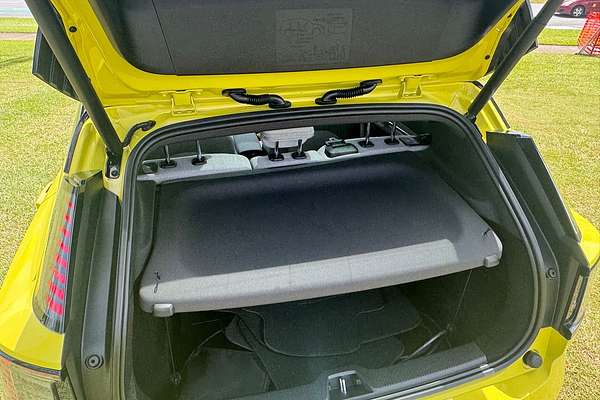 2023 Volvo EX30 Single Motor Extended Range Plus