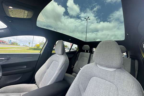 2023 Volvo EX30 Single Motor Extended Range Plus