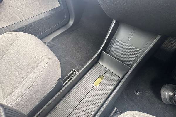 2023 Volvo EX30 Single Motor Extended Range Plus