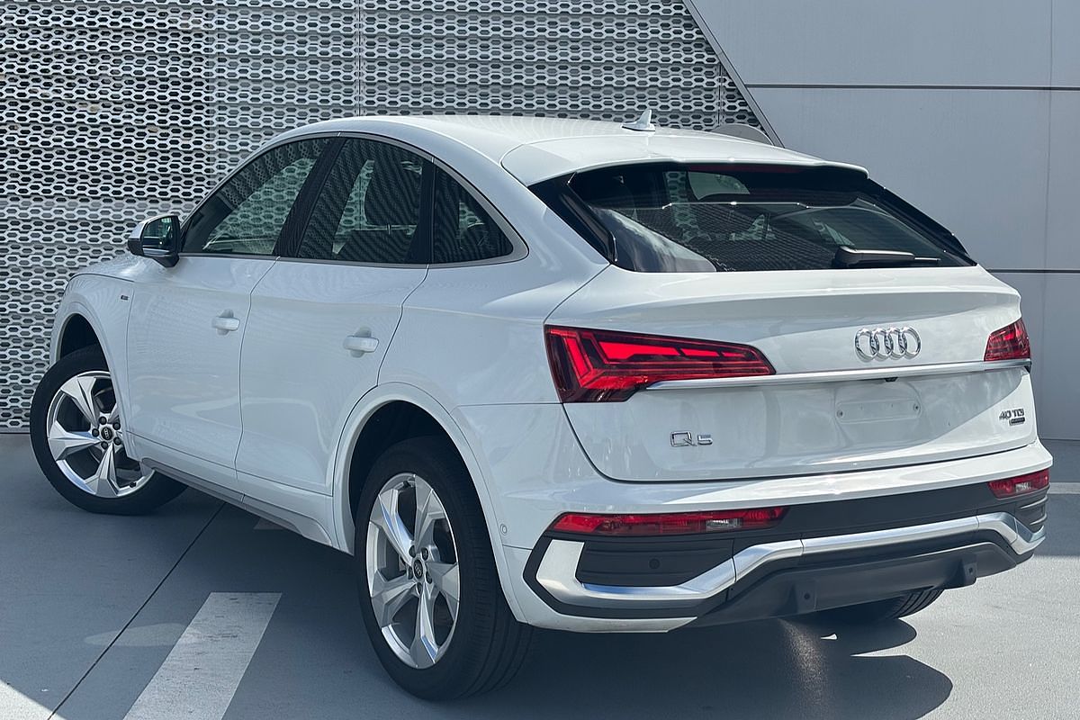 2023 Audi Q5 40 TDI S line FY