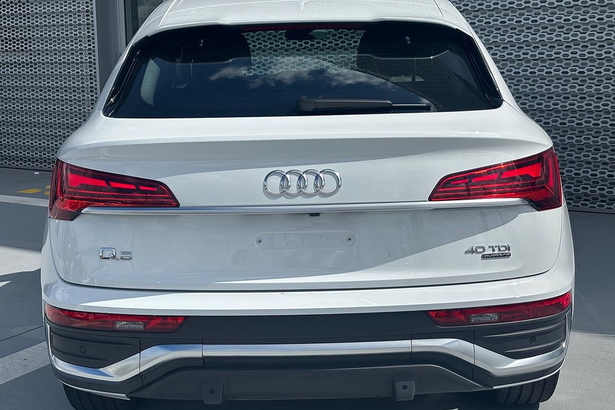 2023 Audi Q5 40 TDI S line FY
