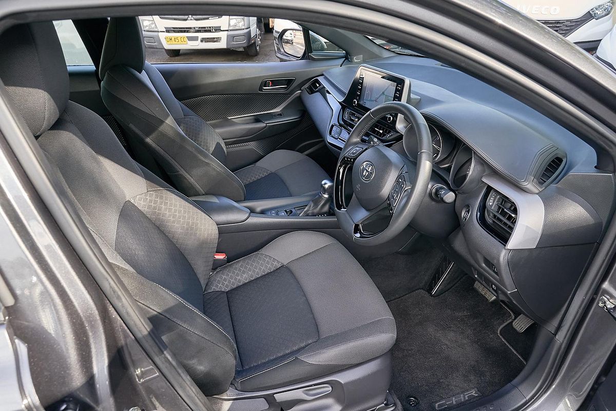 2023 Toyota C-HR GXL NGX10R
