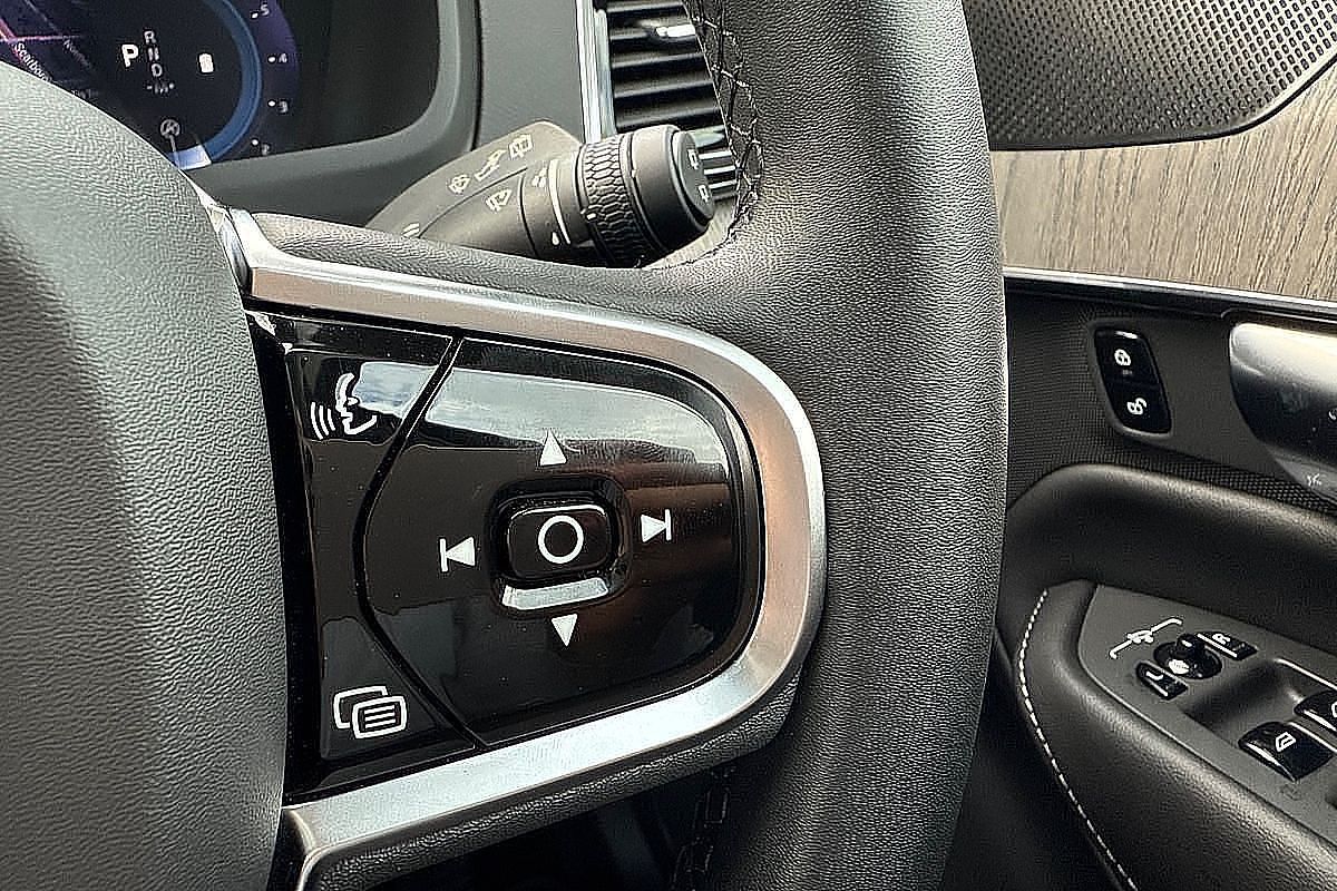 2023 Volvo XC90 Ultimate B6 Bright