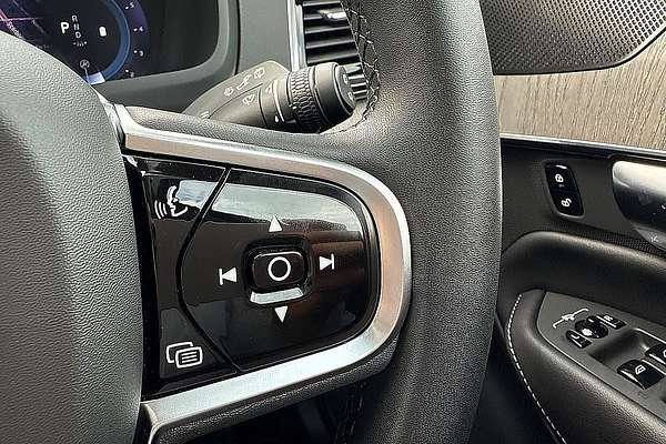 2023 Volvo XC90 Ultimate B6 Bright