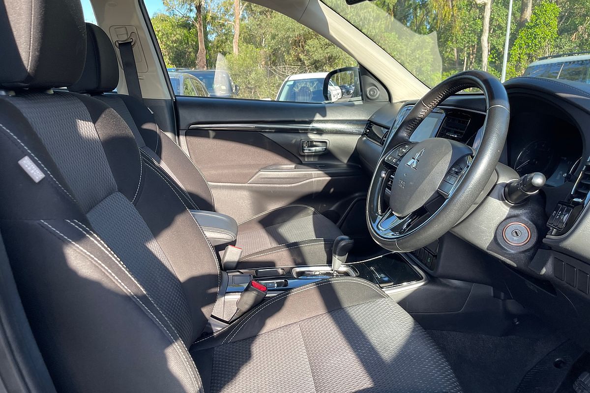 2019 Mitsubishi Outlander ES ZL