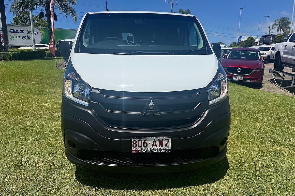 2020 Mitsubishi Express GLX SN LWB