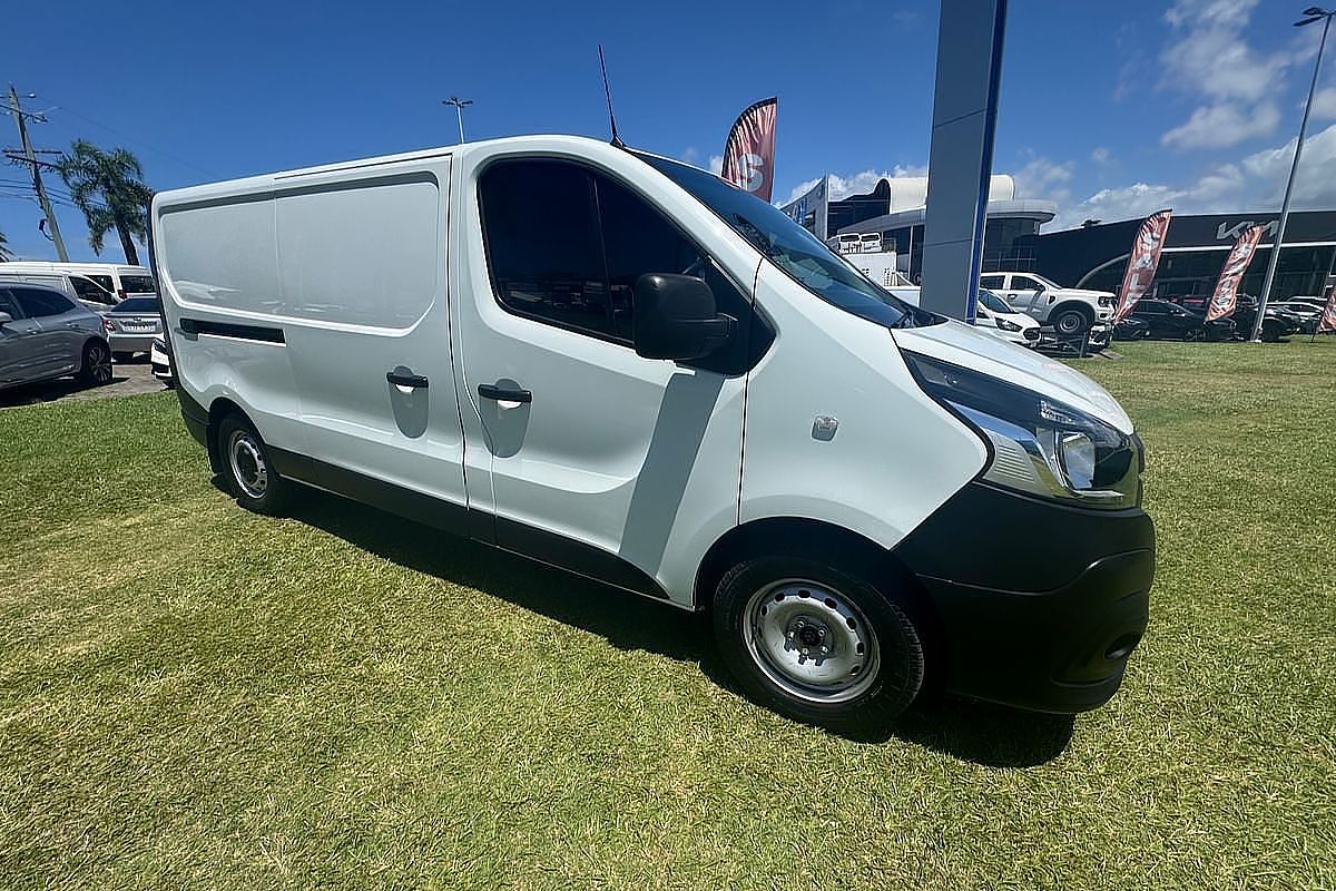 2020 Mitsubishi Express GLX SN LWB