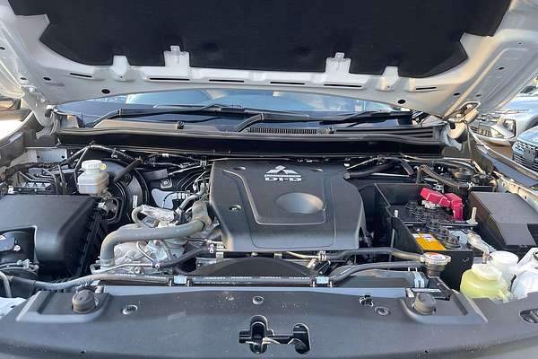2022 Mitsubishi Triton GSR MR 4X4