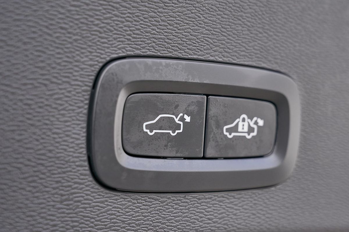 2023 Volvo C40 Recharge