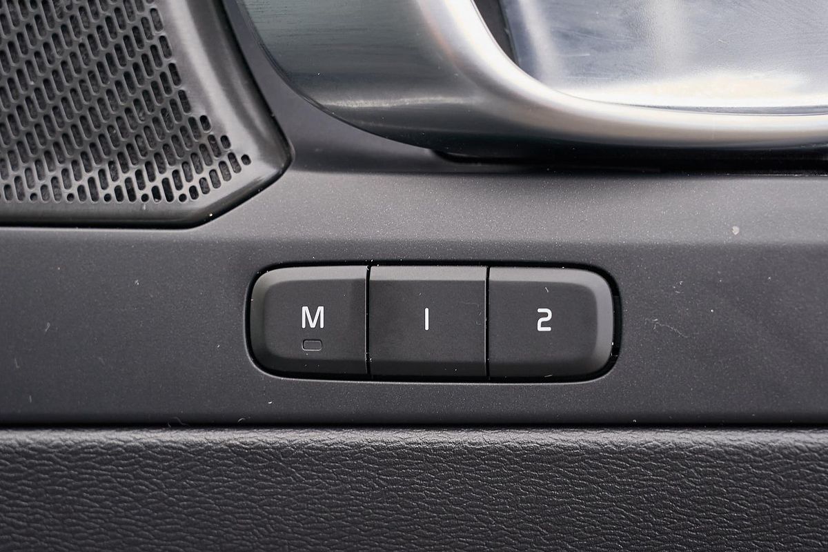 2023 Volvo C40 Recharge