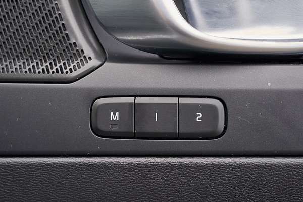 2023 Volvo C40 Recharge