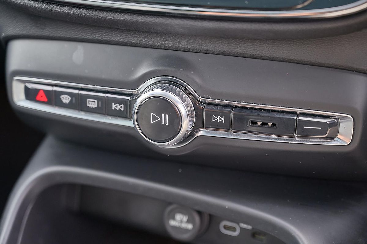 2023 Volvo C40 Recharge