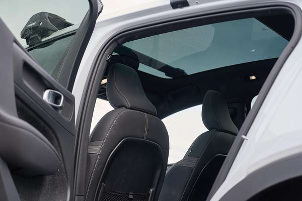 2023 Volvo C40 Recharge