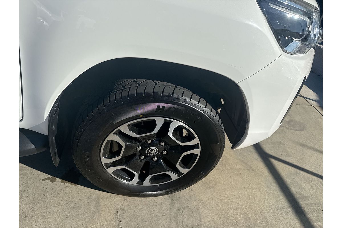 2020 Toyota Hilux SR5 GUN126R 4X4