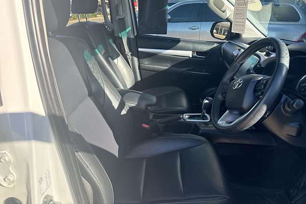 2020 Toyota Hilux SR5 GUN126R 4X4