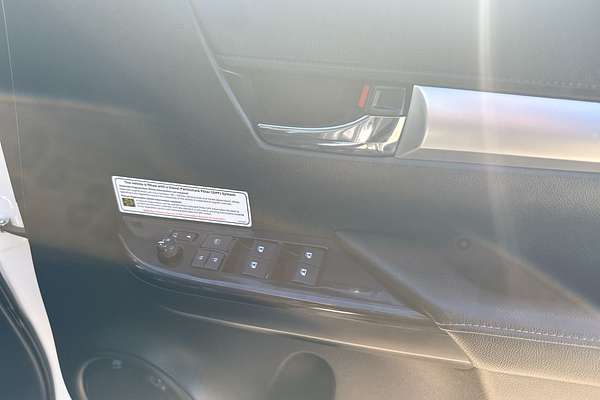 2020 Toyota Hilux SR5 GUN126R 4X4