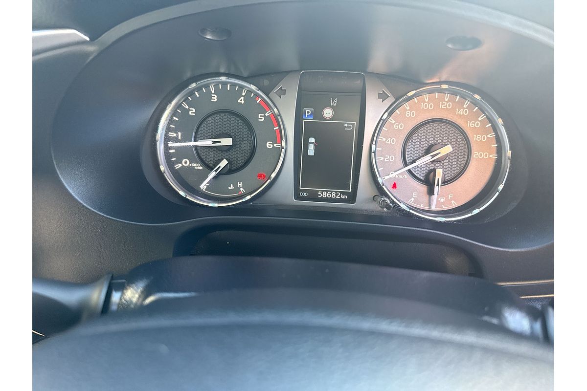 2020 Toyota Hilux SR5 GUN126R 4X4