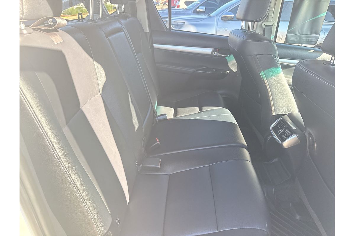 2020 Toyota Hilux SR5 GUN126R 4X4