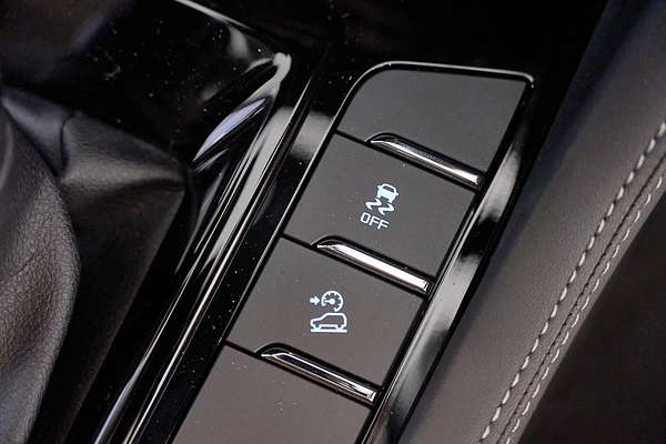 2025 Isuzu MU-X LS-U