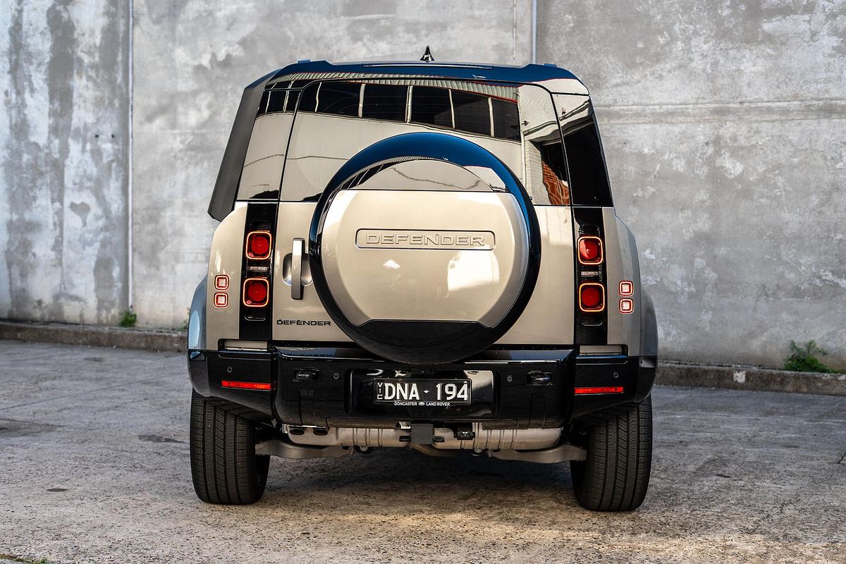 2025 Land Rover Defender 110 D350 X-Dynamic SE L663
