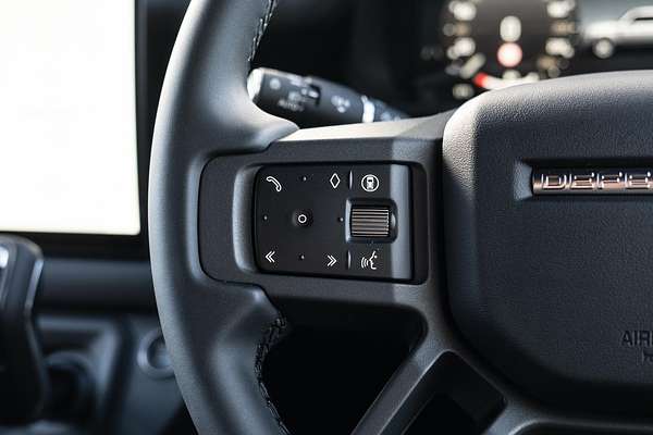 2025 Land Rover Defender 110 D350 X-Dynamic SE L663