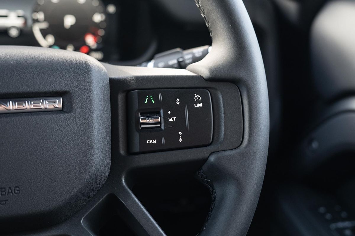 2025 Land Rover Defender 110 D350 X-Dynamic SE L663