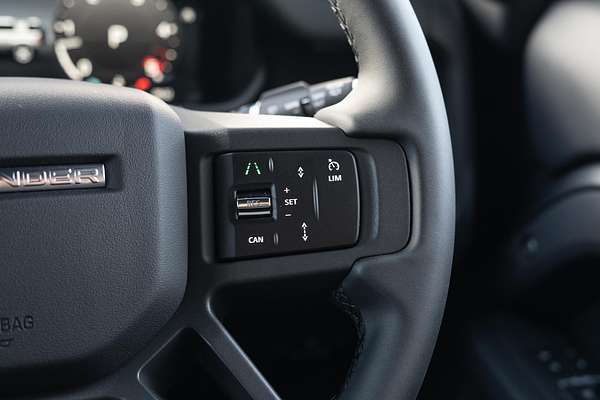 2025 Land Rover Defender 110 D350 X-Dynamic SE L663