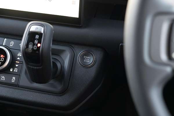 2025 Land Rover Defender 110 D350 X-Dynamic SE L663