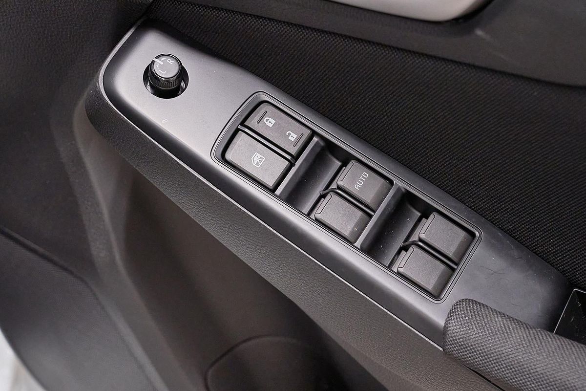 2025 Isuzu MU-X LS-M
