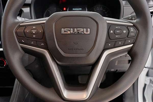 2025 Isuzu MU-X LS-M