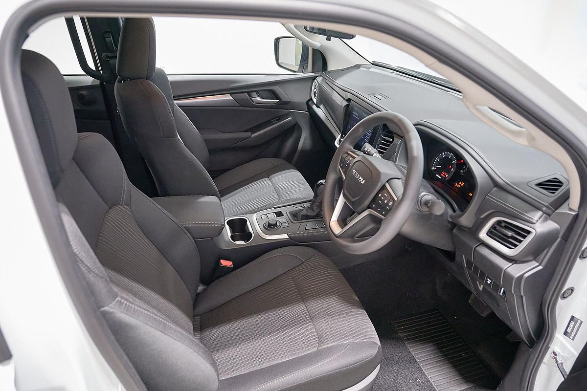 2025 Isuzu MU-X LS-M