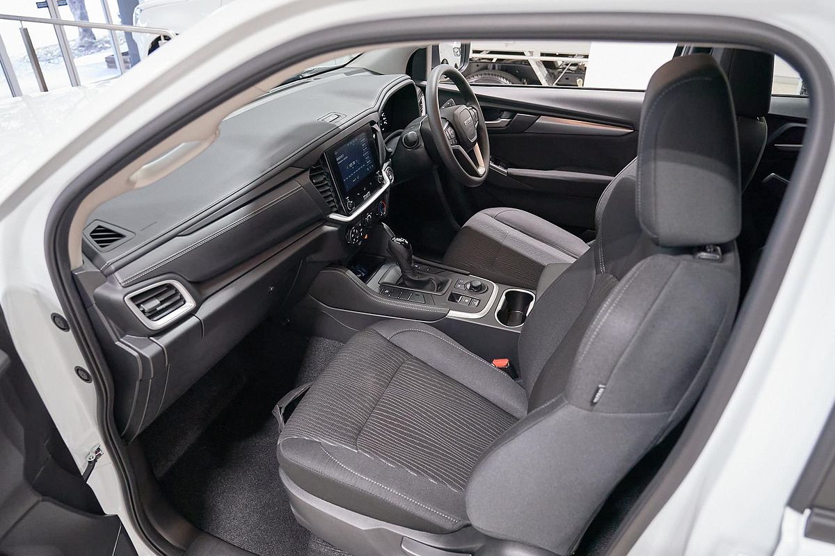 2025 Isuzu MU-X LS-M
