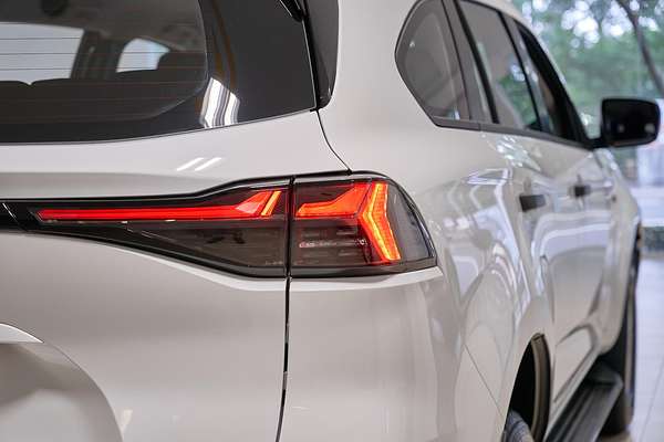 2025 Isuzu MU-X LS-M