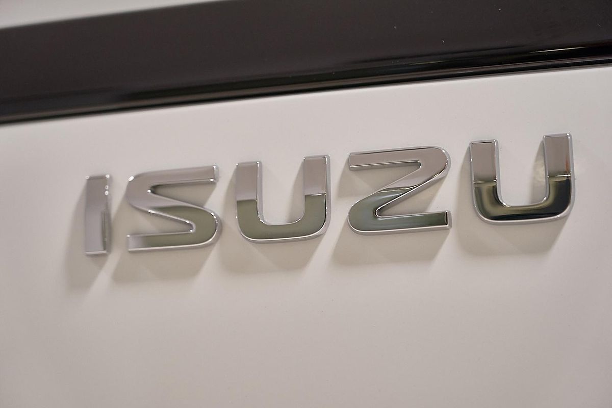 2025 Isuzu MU-X LS-M