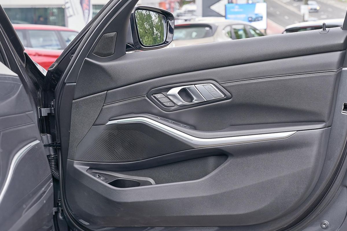 2022 BMW 3 Series 330i M Sport G20