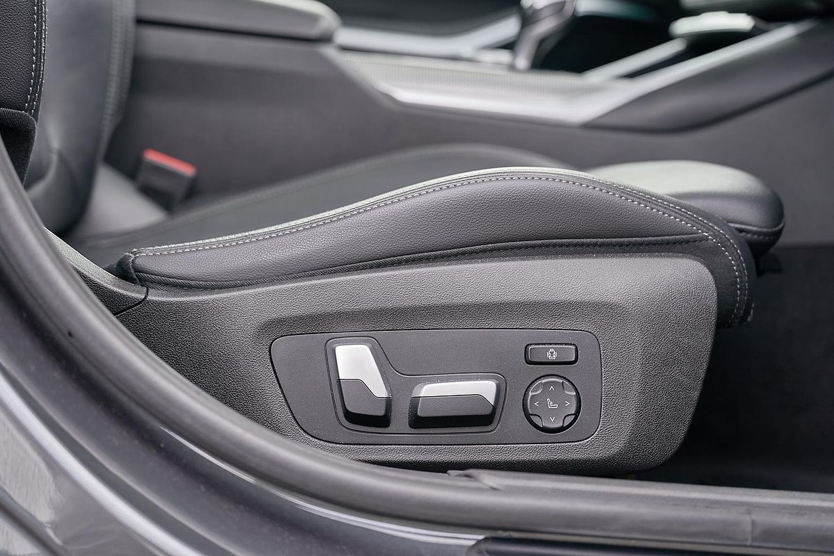 2022 BMW 3 Series 330i M Sport G20
