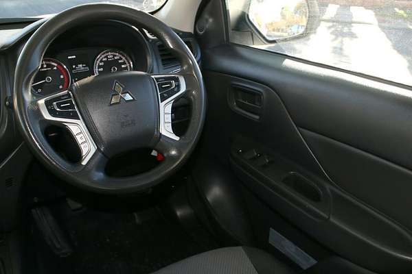 2019 Mitsubishi Triton GLX MR 4X4