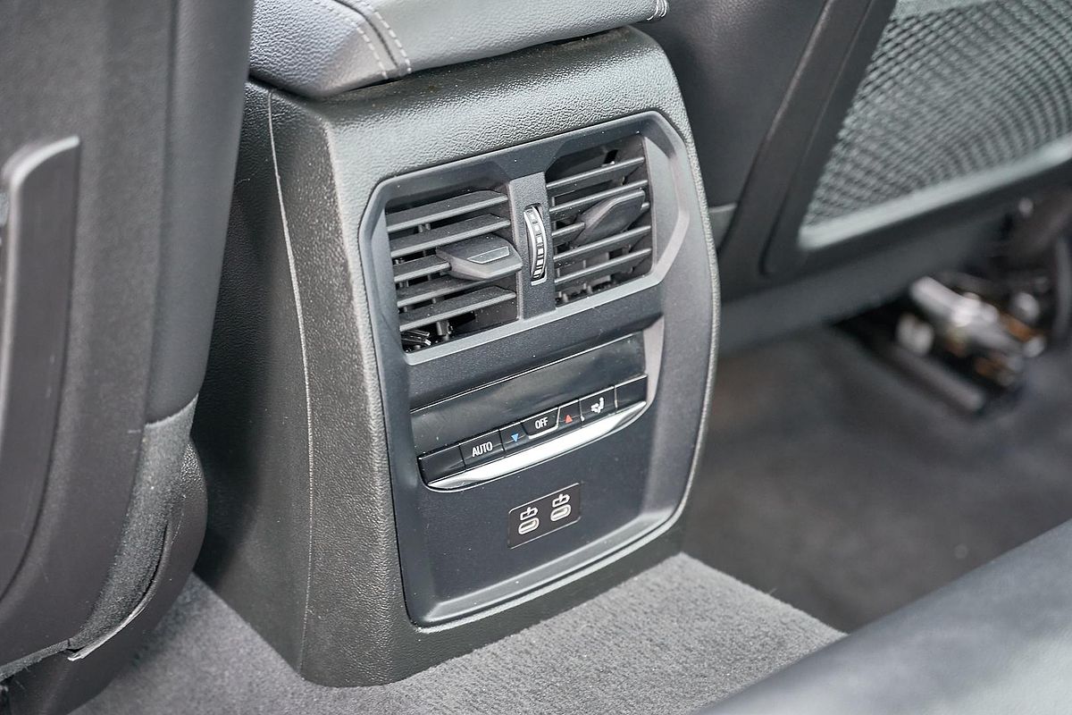 2022 BMW 3 Series 330i M Sport G20